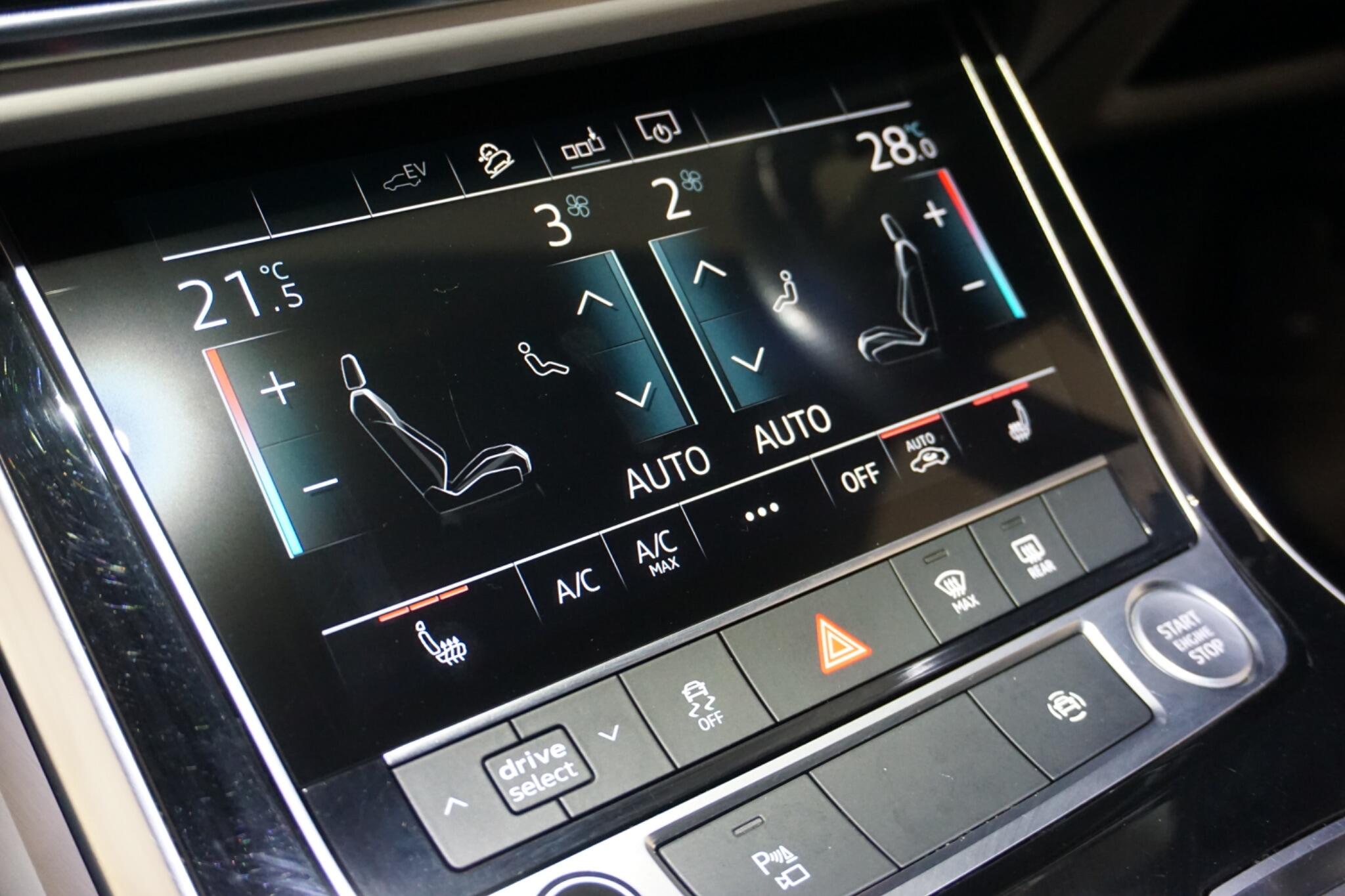 Audi Q7 3.0 TFSIe V6 55 S line SUV 5dr Petrol Plug-in Hybrid Tiptronic quattro Euro 6 (s/s) 17.9kWh (381 ps)